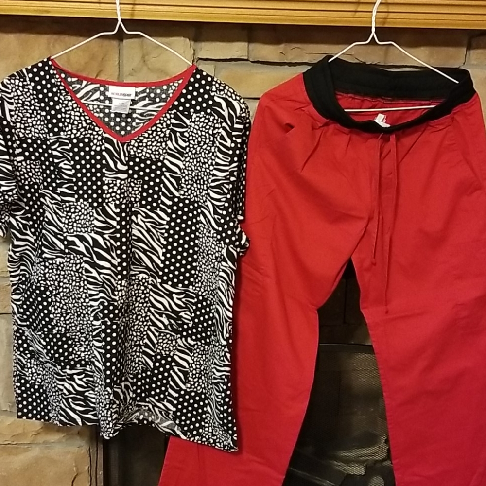 2 piece scrub star scrub outfit
